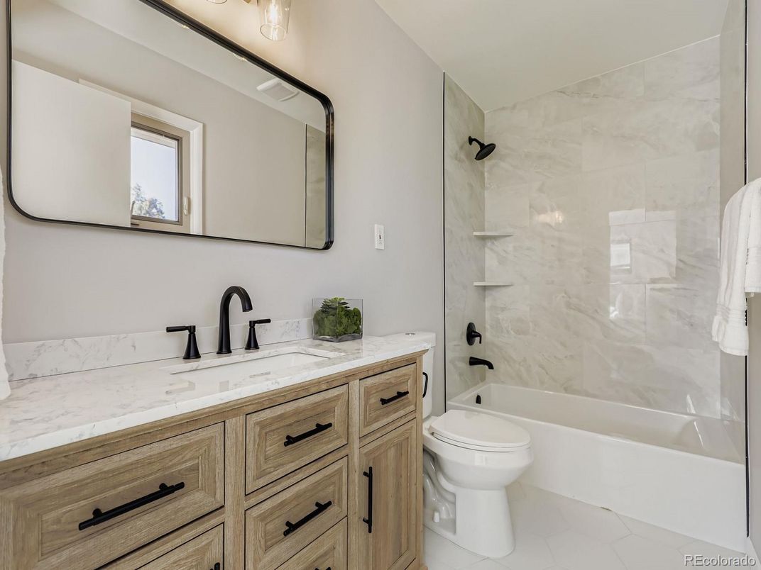 Bathroom, Interior, Marble Walls