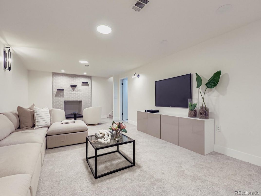 Interior, Living room, Recessed Lighting, Stone Walls