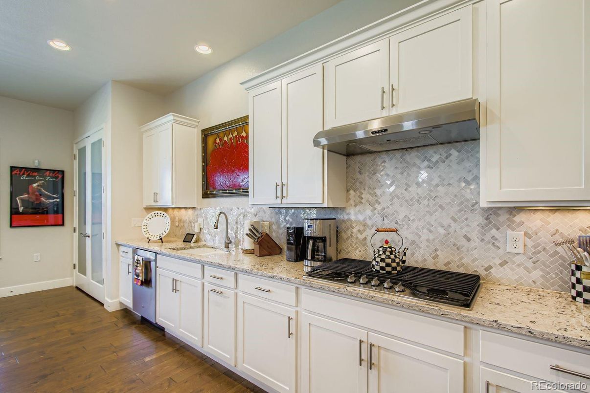Interior, Kitchen, Recessed Lighting, Wood Texture Flooring