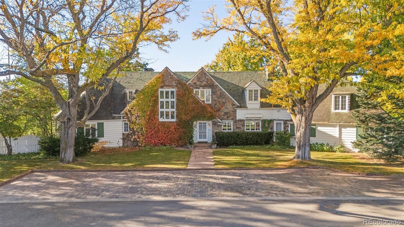 Exterior, Facade, Cape Cod