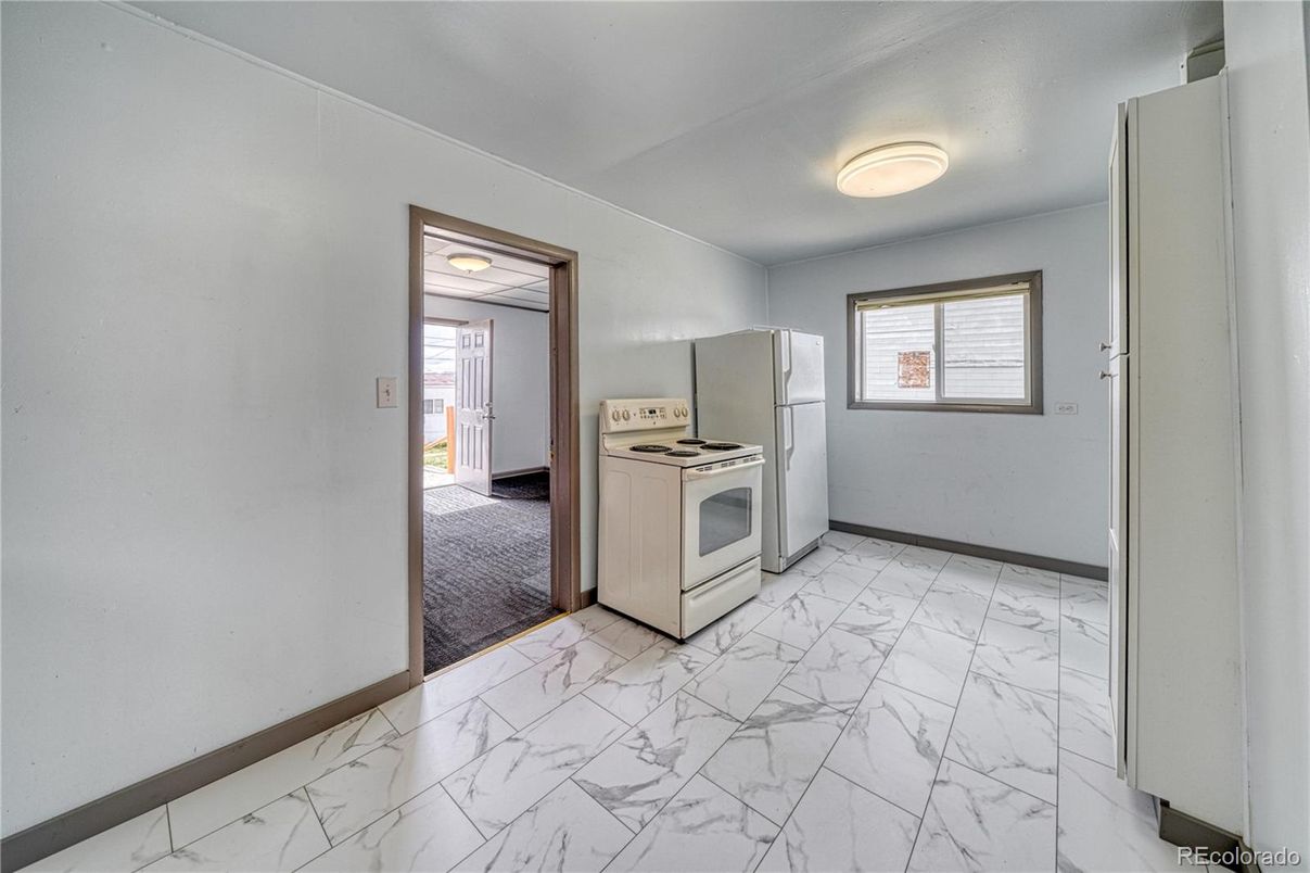 Interior, Kitchen, Marble, Stainless Steel Appliances