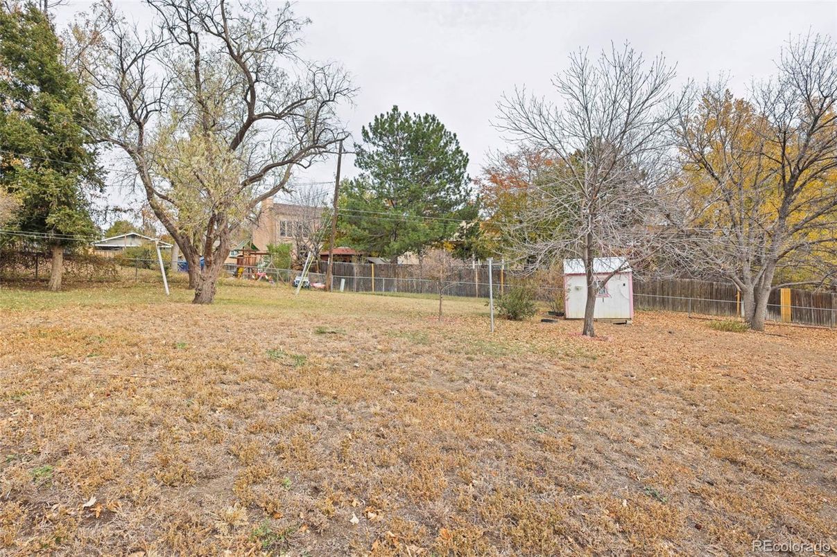Backyard, Exterior, Playground