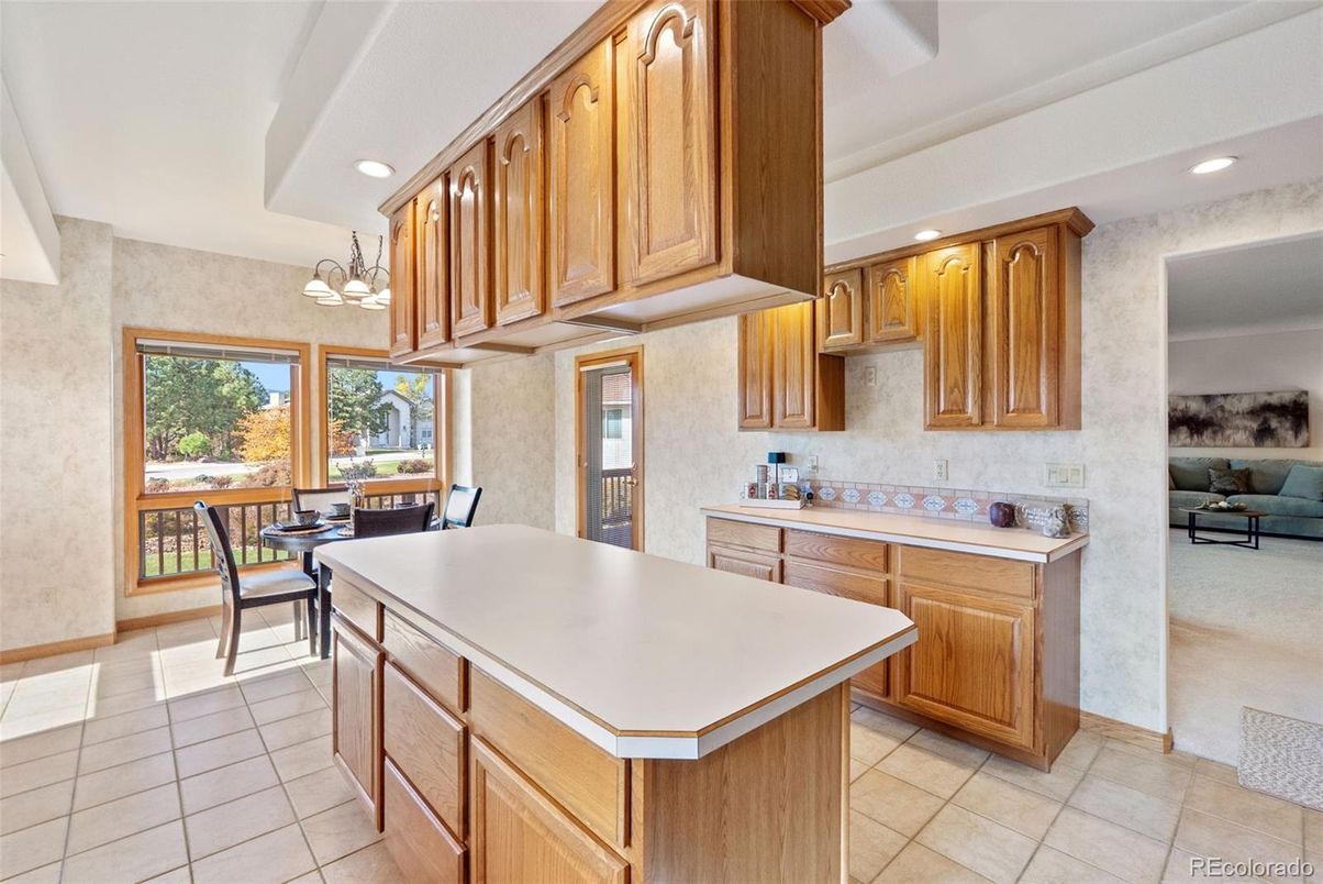 Dining room, Interior, Kitchen, Recessed Lighting