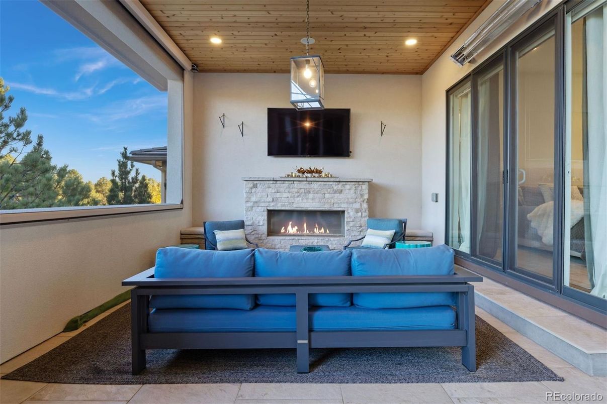 Fireplace, Interior, Living room, Pendant Lights, Recessed Lighting, Wooden Ceilings