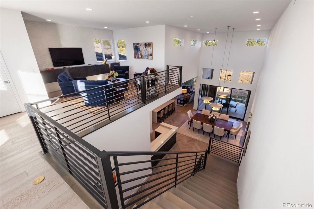 Dining room, Interior, Living room, Pendant Lights, Recessed Lighting, Wood Texture Flooring