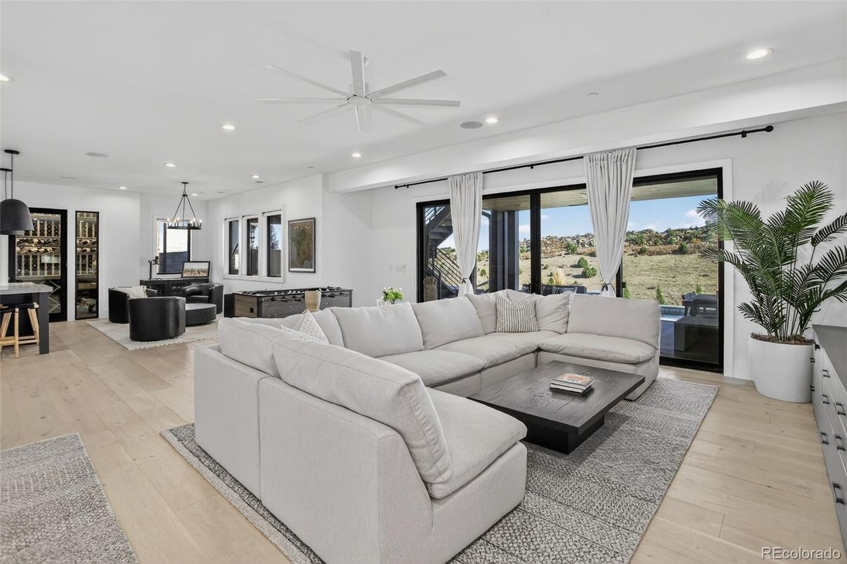 Dining room, Interior, Living room, Pendant Lights, Recessed Lighting, Wood Texture Flooring