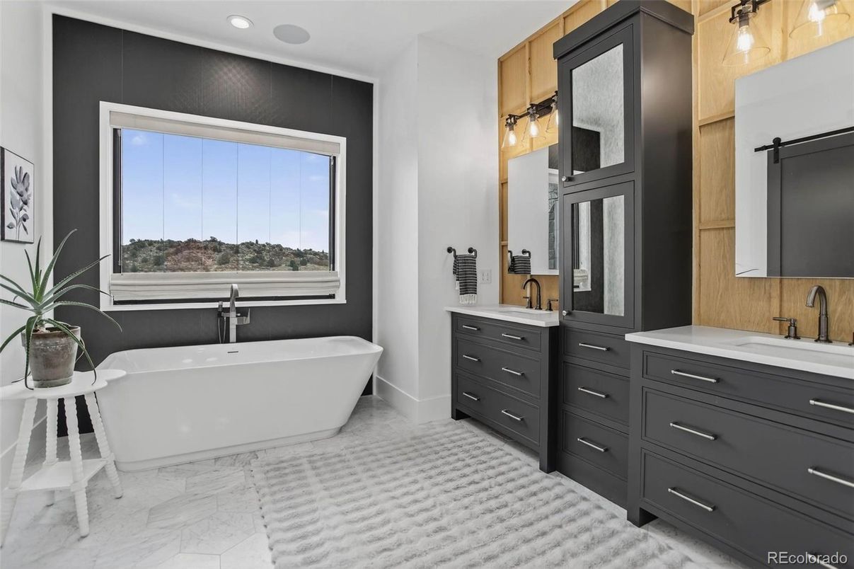 Bathroom, Dual Sink Vanities, Free Standing Baths, Interior, Marble, Recessed Lighting