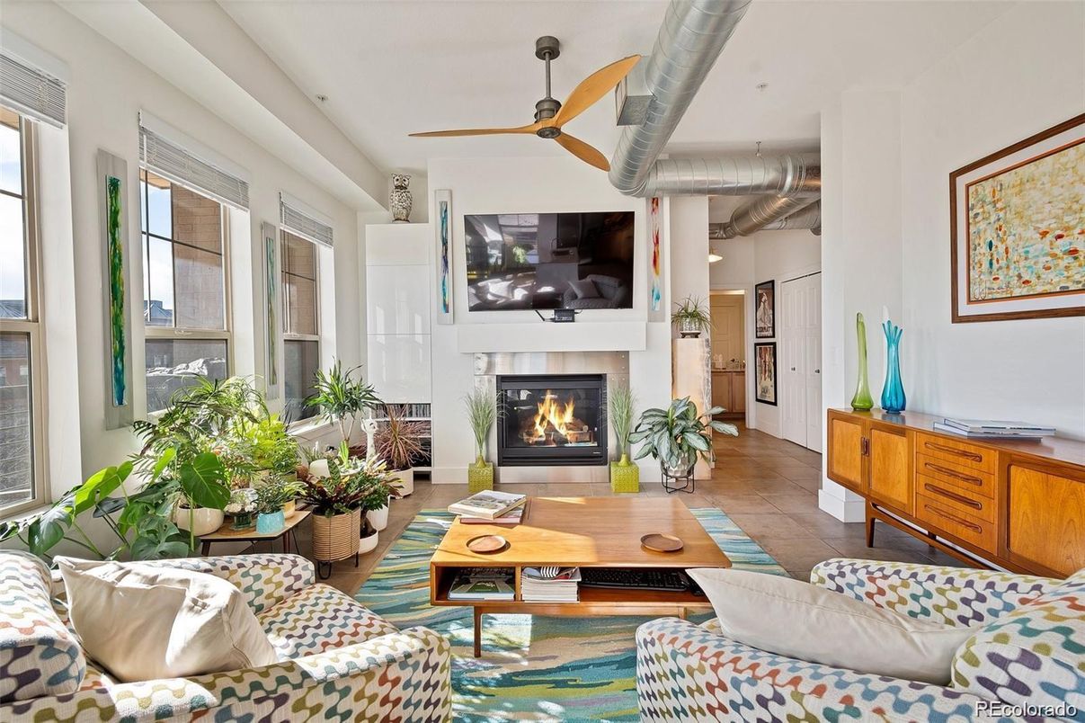 Fireplace, Interior, Living room