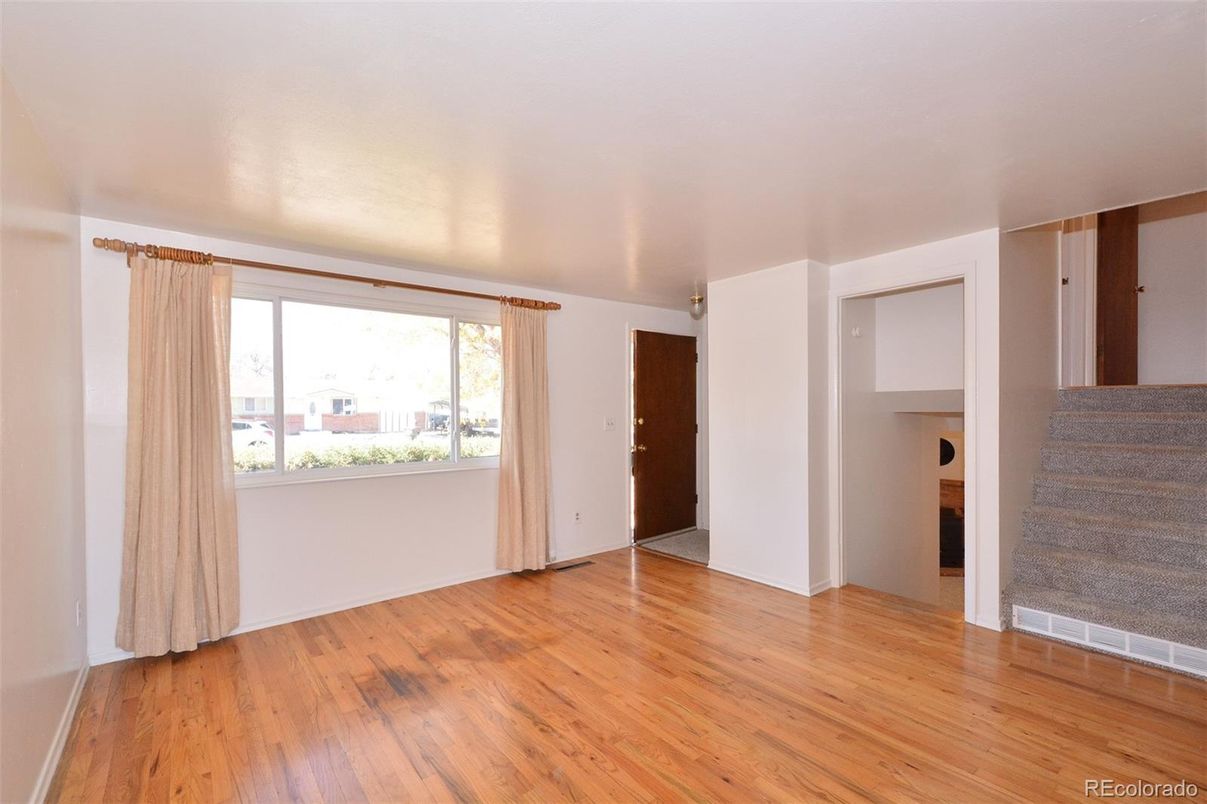 Empty room, Interior, Wood Texture Flooring