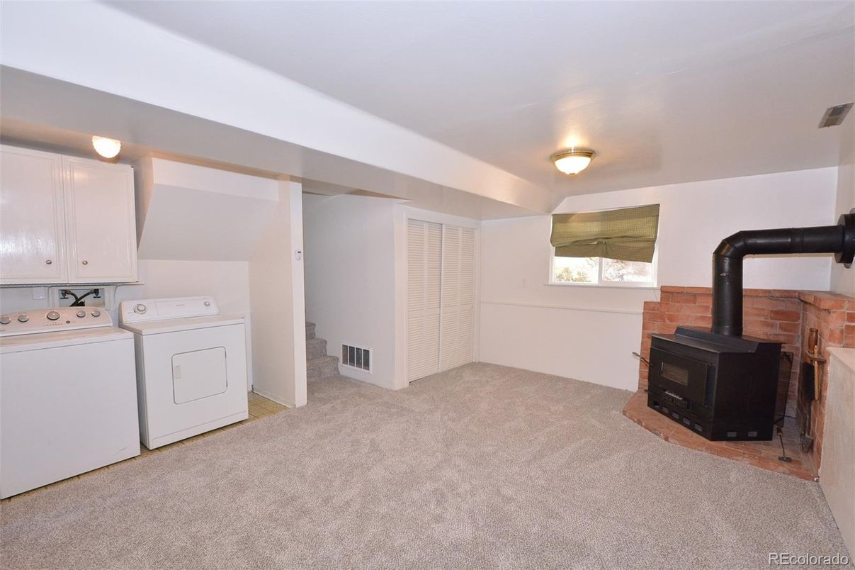Fireplace, Interior, Washer