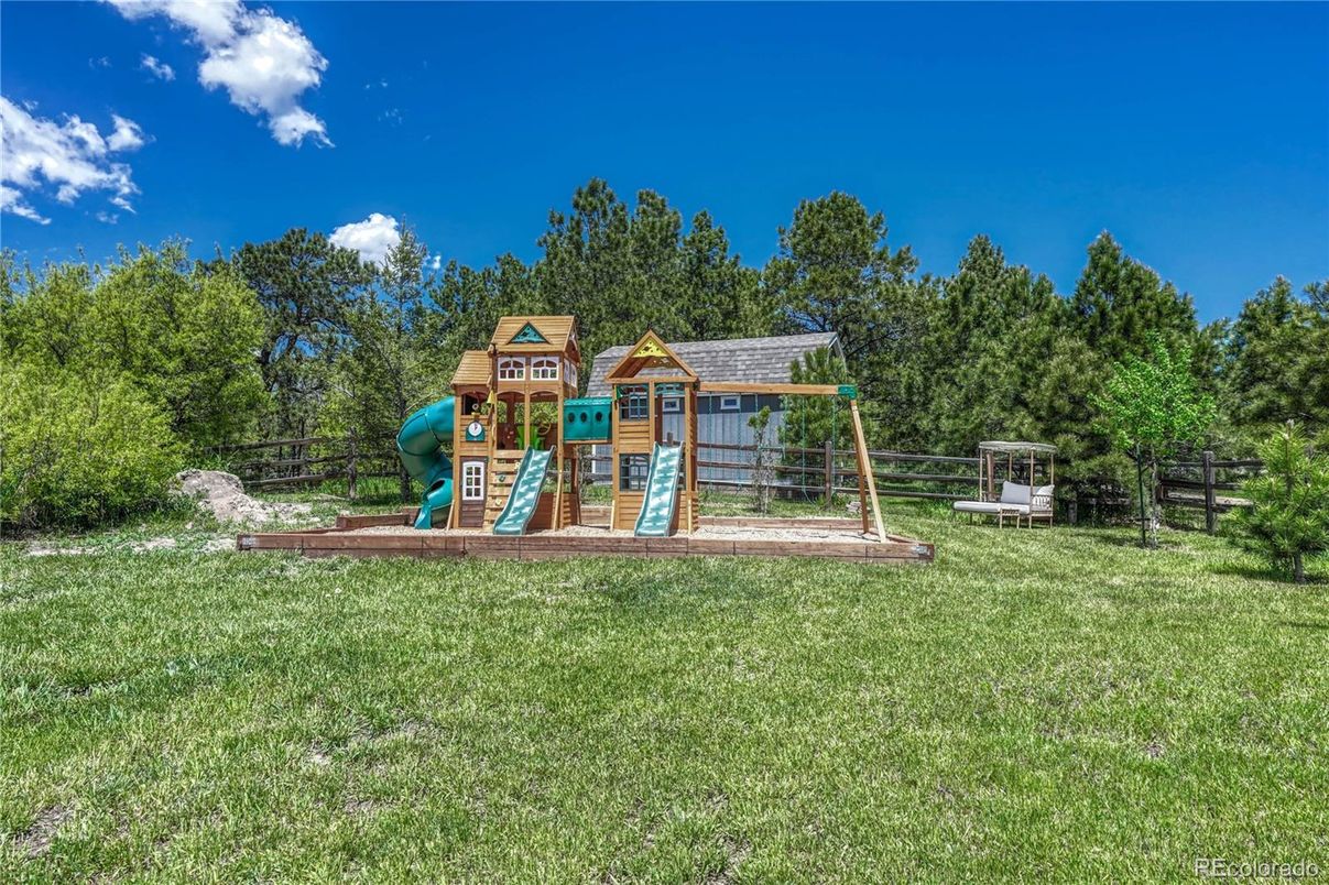 Backyard, Exterior, Playground