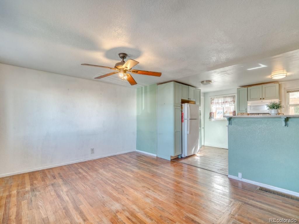 Empty room, Interior, Kitchen, Wood Texture Flooring