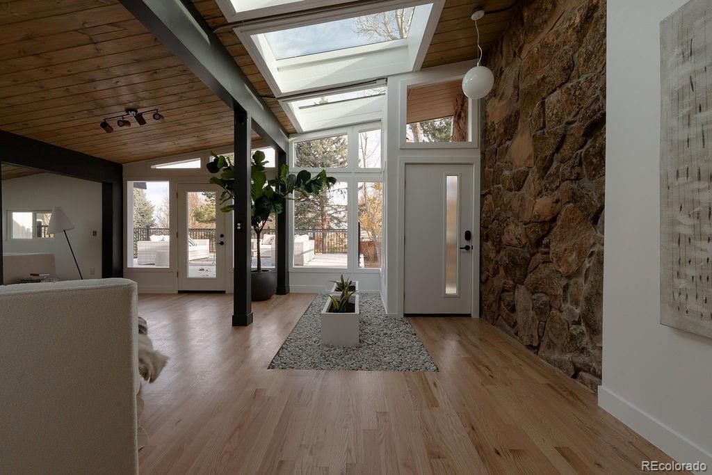 Interior, Pendant Lights, Stone Walls, Wooden Ceilings, Wood Texture Flooring