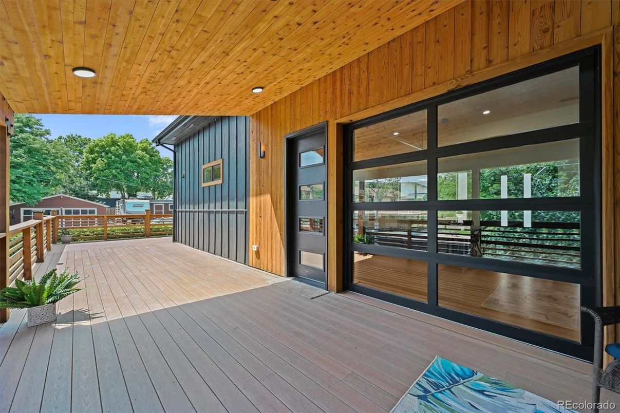 Exterior, Wood Texture Flooring