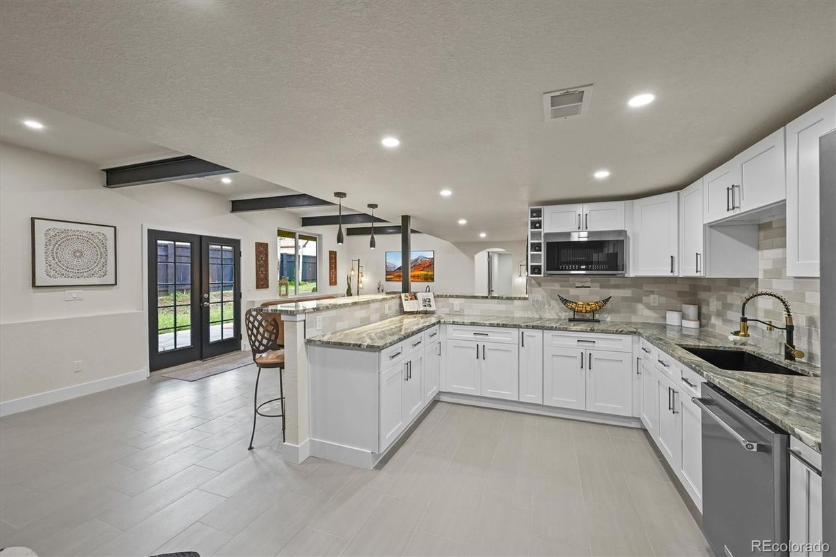 Interior, Kitchen, Pendant Lights, Recessed Lighting, Wood Texture Flooring