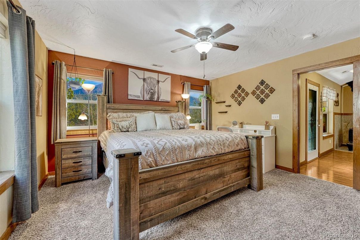 Bedroom, Interior, Pendant Lights, Wood Texture Flooring