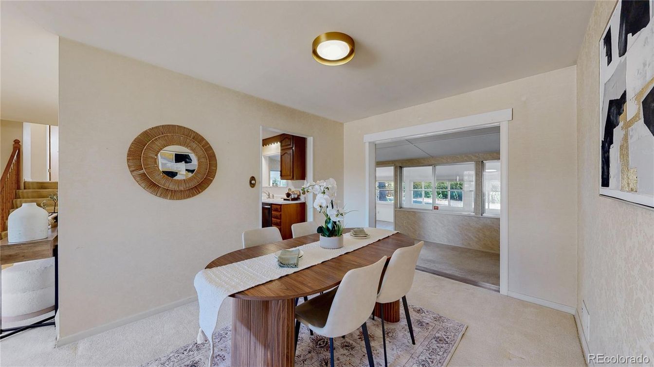 Dining room, Interior