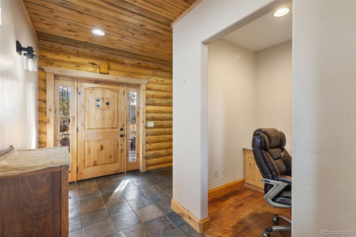 Home Office, Interior, Recessed Lighting, Wooden Ceilings, Wooden Walls