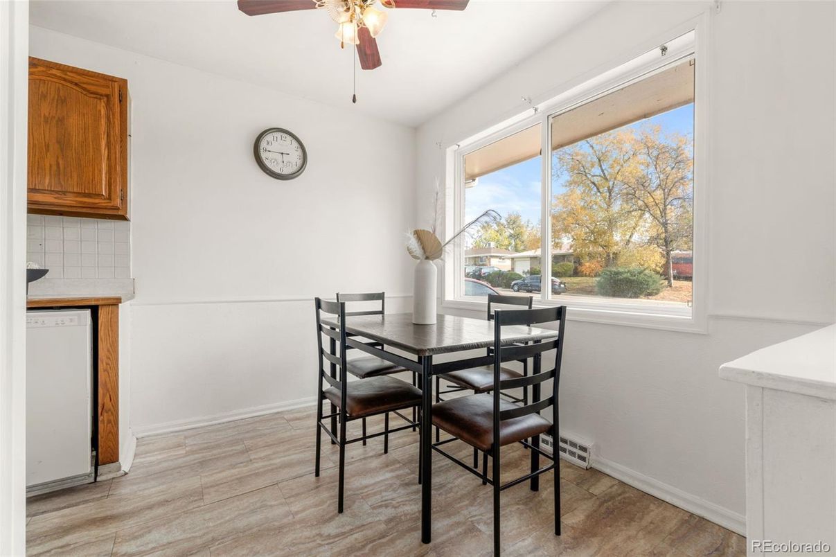 Dining room, Interior, Wood Texture Flooring