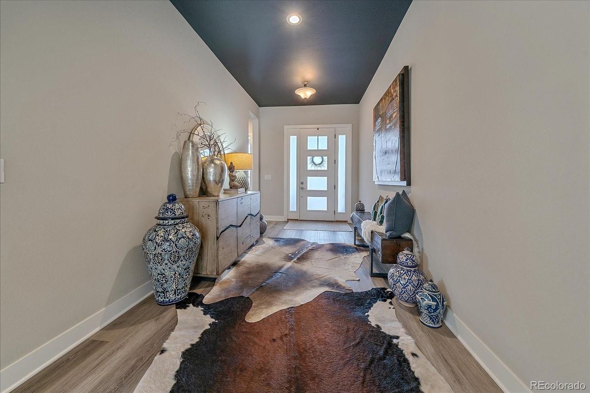 Interior, Recessed Lighting, Wood Texture Flooring