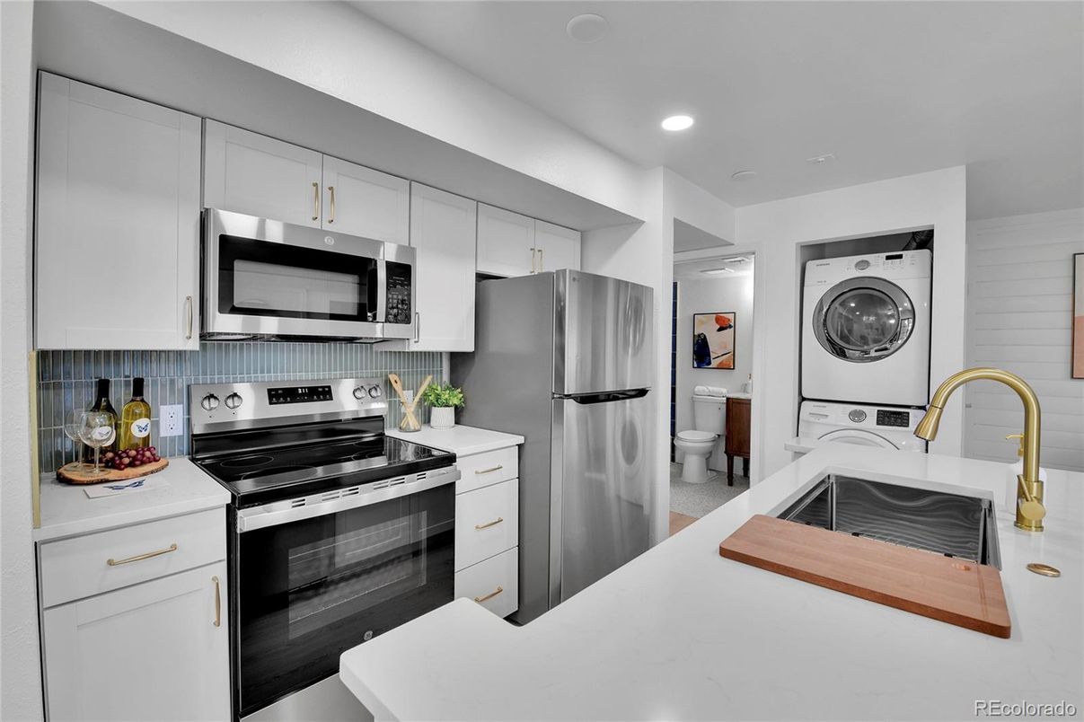 Interior, Kitchen, Recessed Lighting, Stainless Steel Appliances, Washer