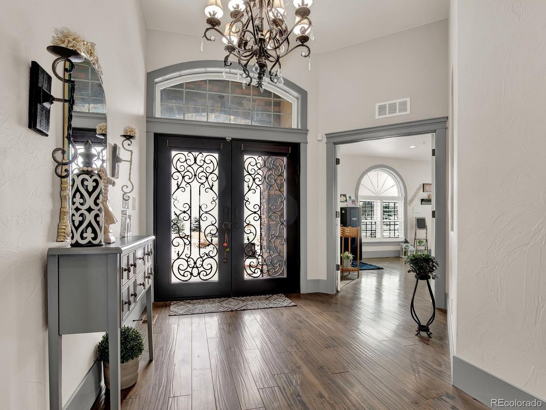 Chandelier, Interior, Wood Texture Flooring