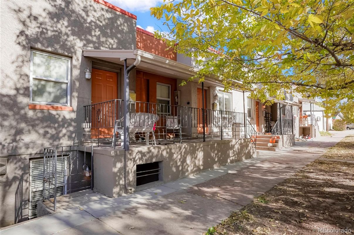 Exterior, Facade, None