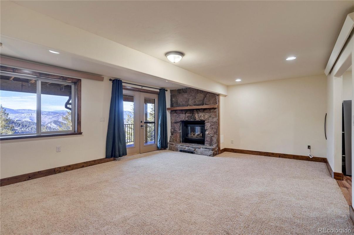 Empty room, Fireplace, Interior, Recessed Lighting