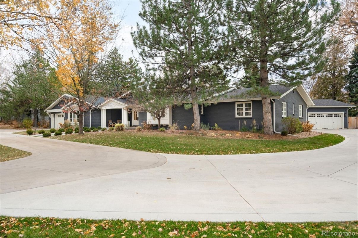 Detached Garage, Exterior, Facade, Ranch