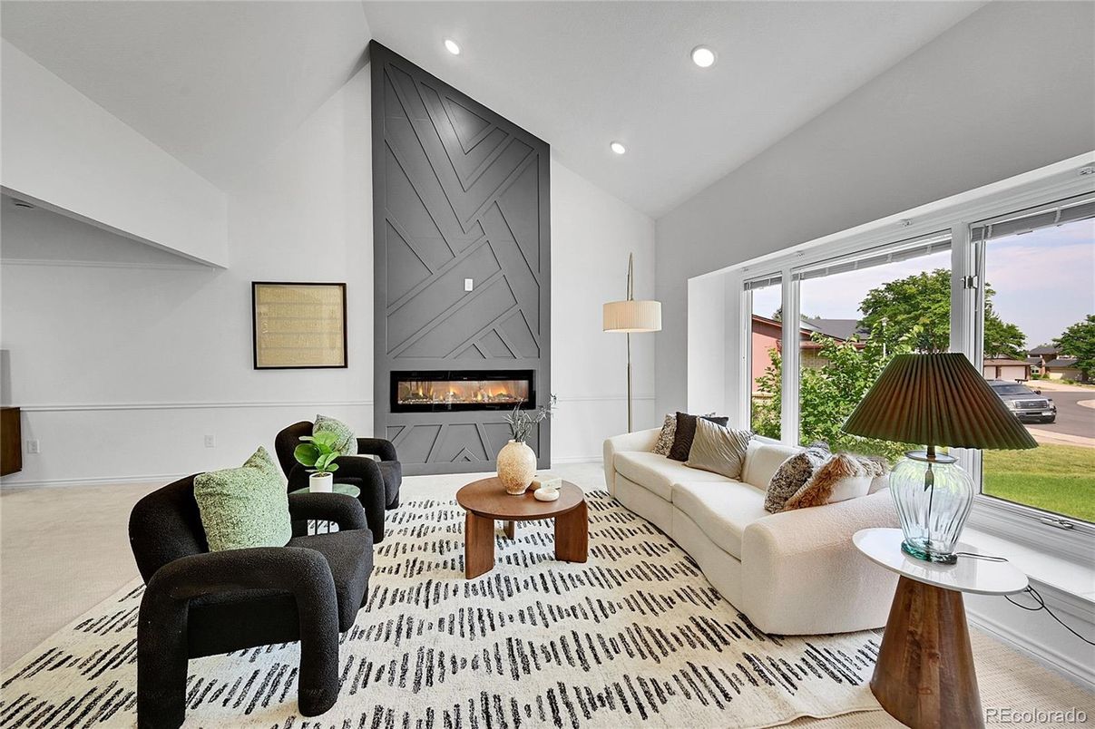 Fireplace, Interior, Living room, Recessed Lighting