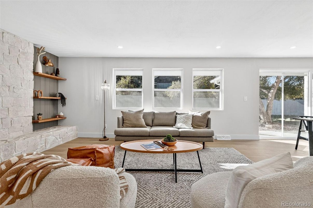 Interior, Living room, Recessed Lighting, Stone Walls, Wood Texture Flooring