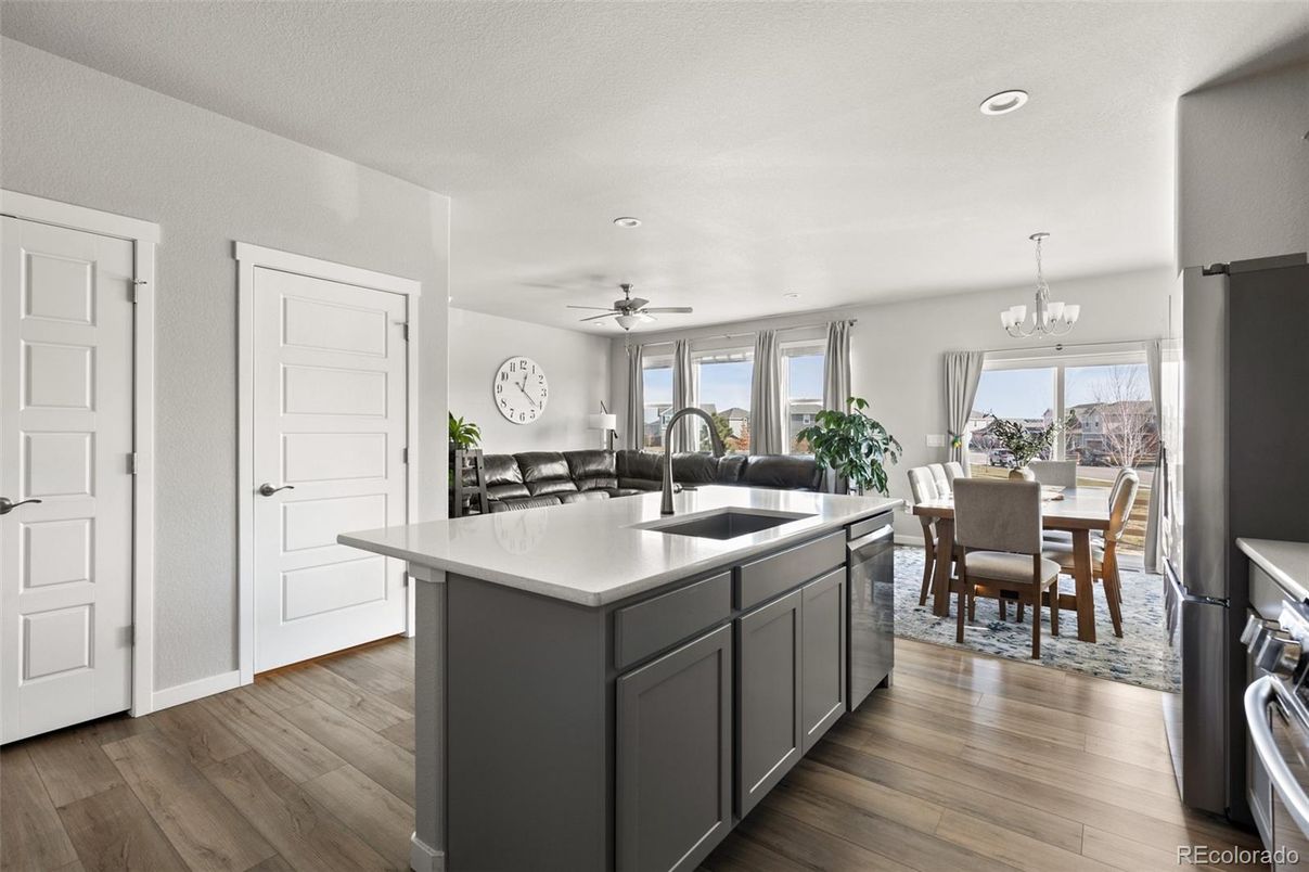 Chandelier, Dining room, Interior, Kitchen, Recessed Lighting, Wood Texture Flooring