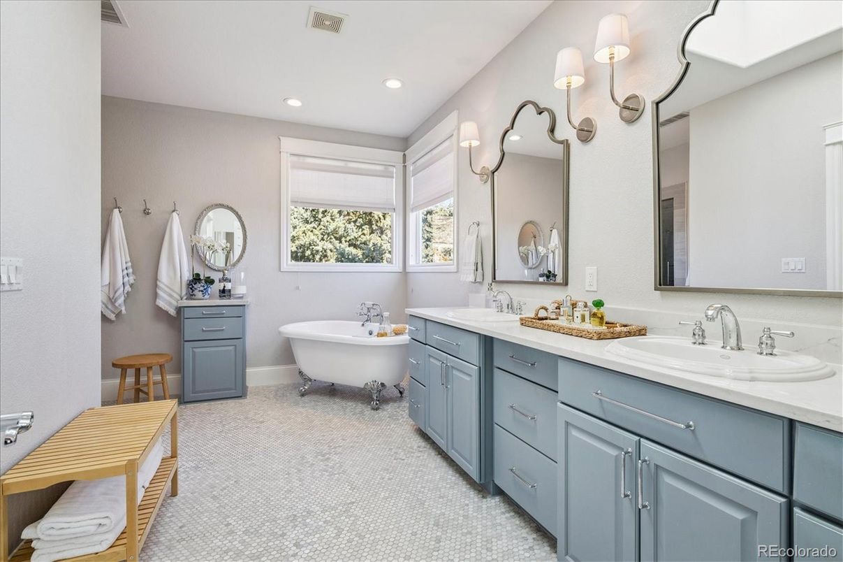 Bathroom, Dual Sink Vanities, Free Standing Baths, Interior, Recessed Lighting