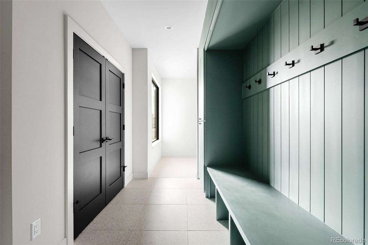 Interior, Recessed Lighting