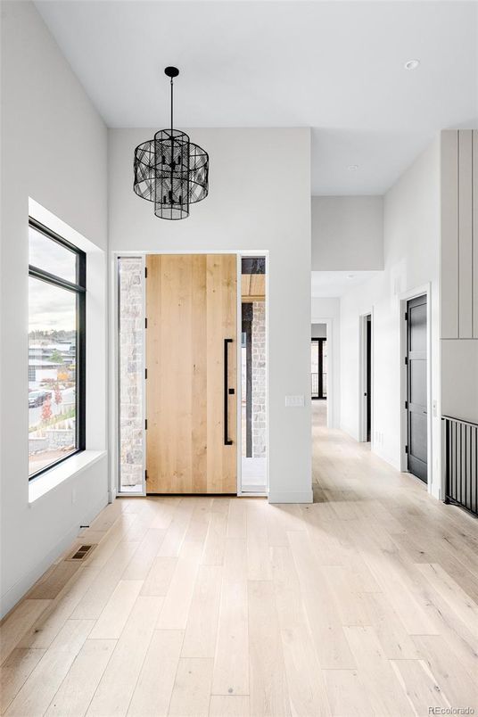 Chandelier, Empty room, Interior, Pendant Lights, Recessed Lighting, Wood Texture Flooring