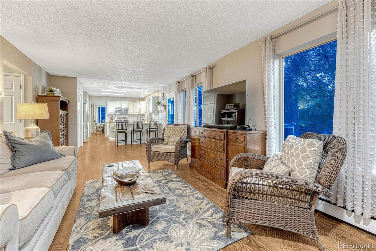 Interior, Living room, Pendant Lights, Wood Texture Flooring