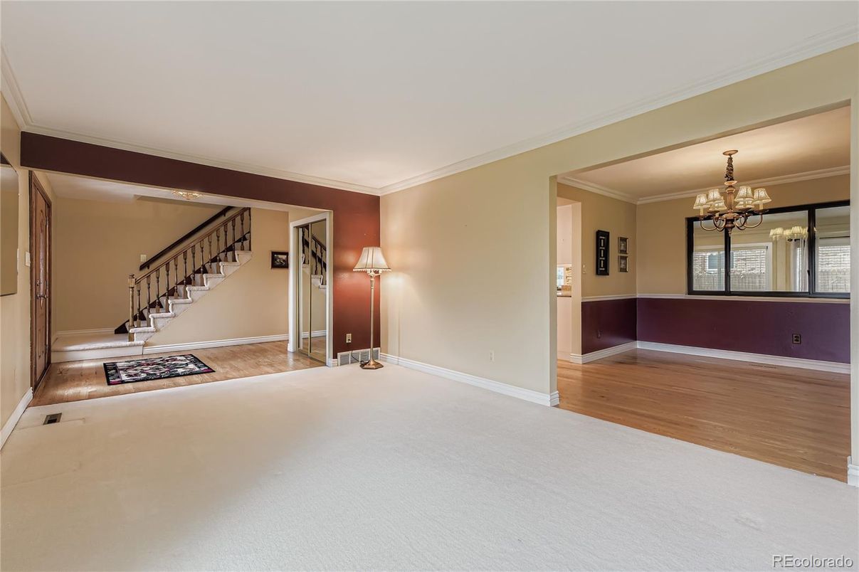 Chandelier, Empty room, Interior, Wood Texture Flooring