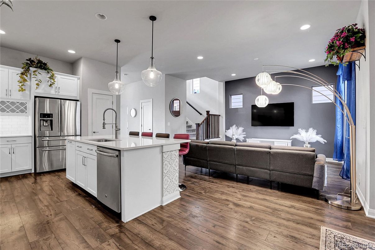 Interior, Kitchen, Living room, Pendant Lights, Recessed Lighting, Stainless Steel Appliances, Wood Texture Flooring