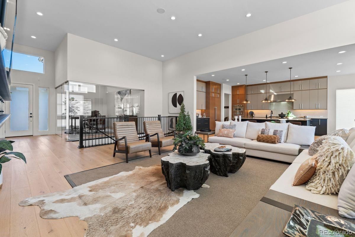 Dining room, Interior, Kitchen, Living room, Pendant Lights, Recessed Lighting, Stainless Steel Appliances, Wood Texture Flooring