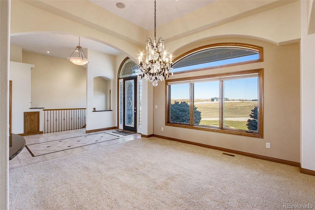 Chandelier, Empty room, Interior, Pendant Lights