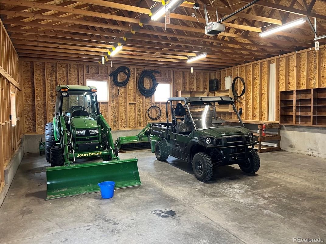 Garage, Interior, Wooden Beams, Wooden Walls