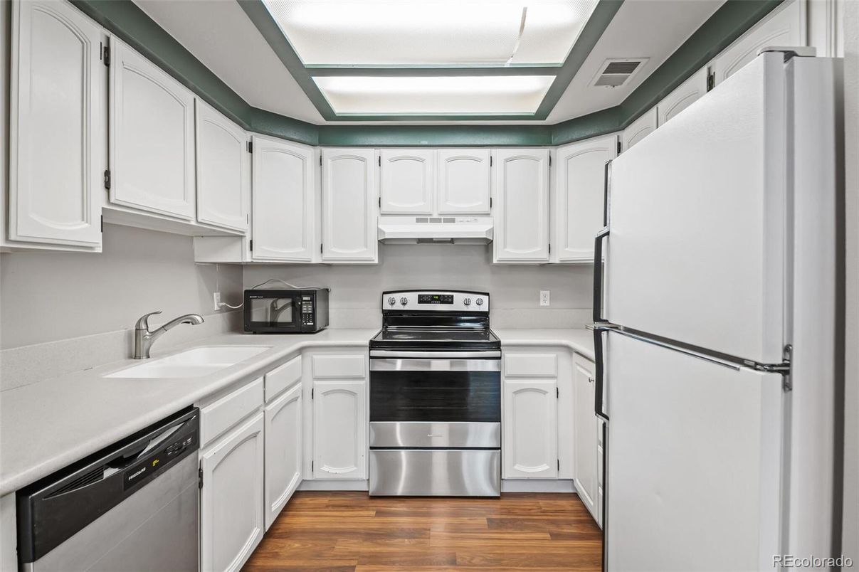 Interior, Kitchen, Stainless Steel Appliances, Wood Texture Flooring