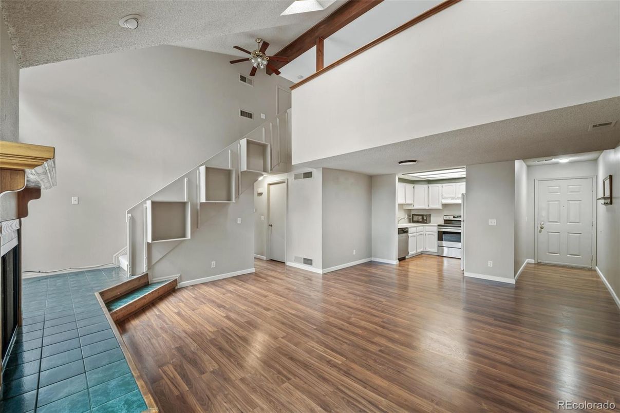 Empty room, Interior, Kitchen, Wood Texture Flooring