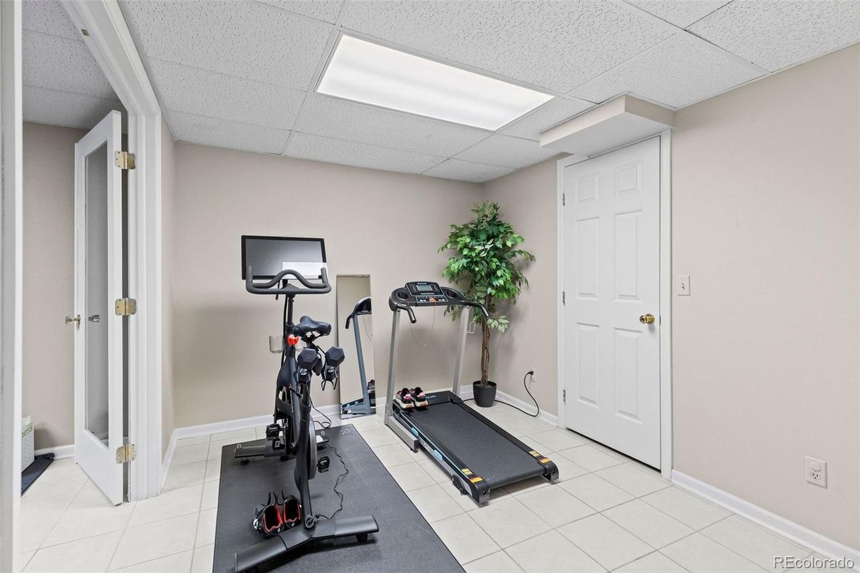 Fitness Equipment, Interior
