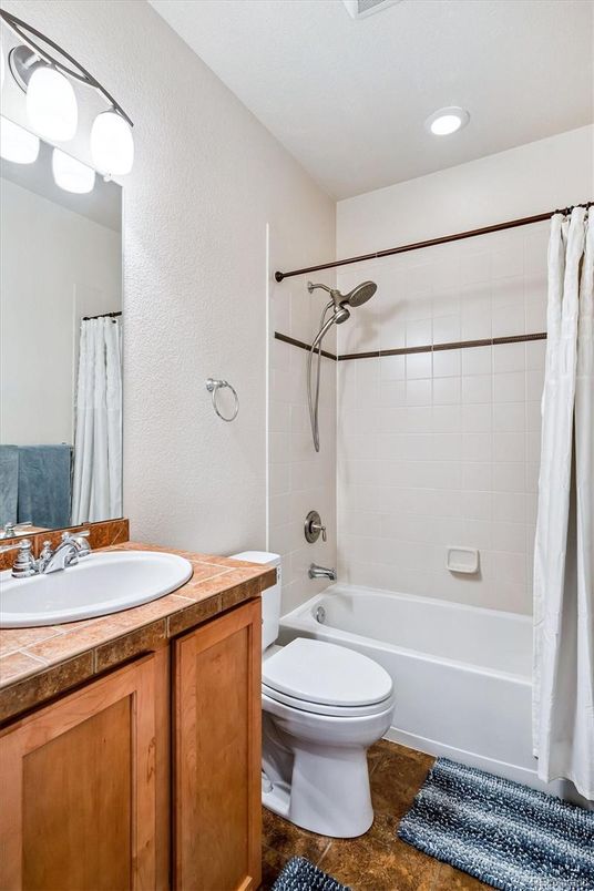 Bathroom, Interior, Recessed Lighting, Tile Countertops