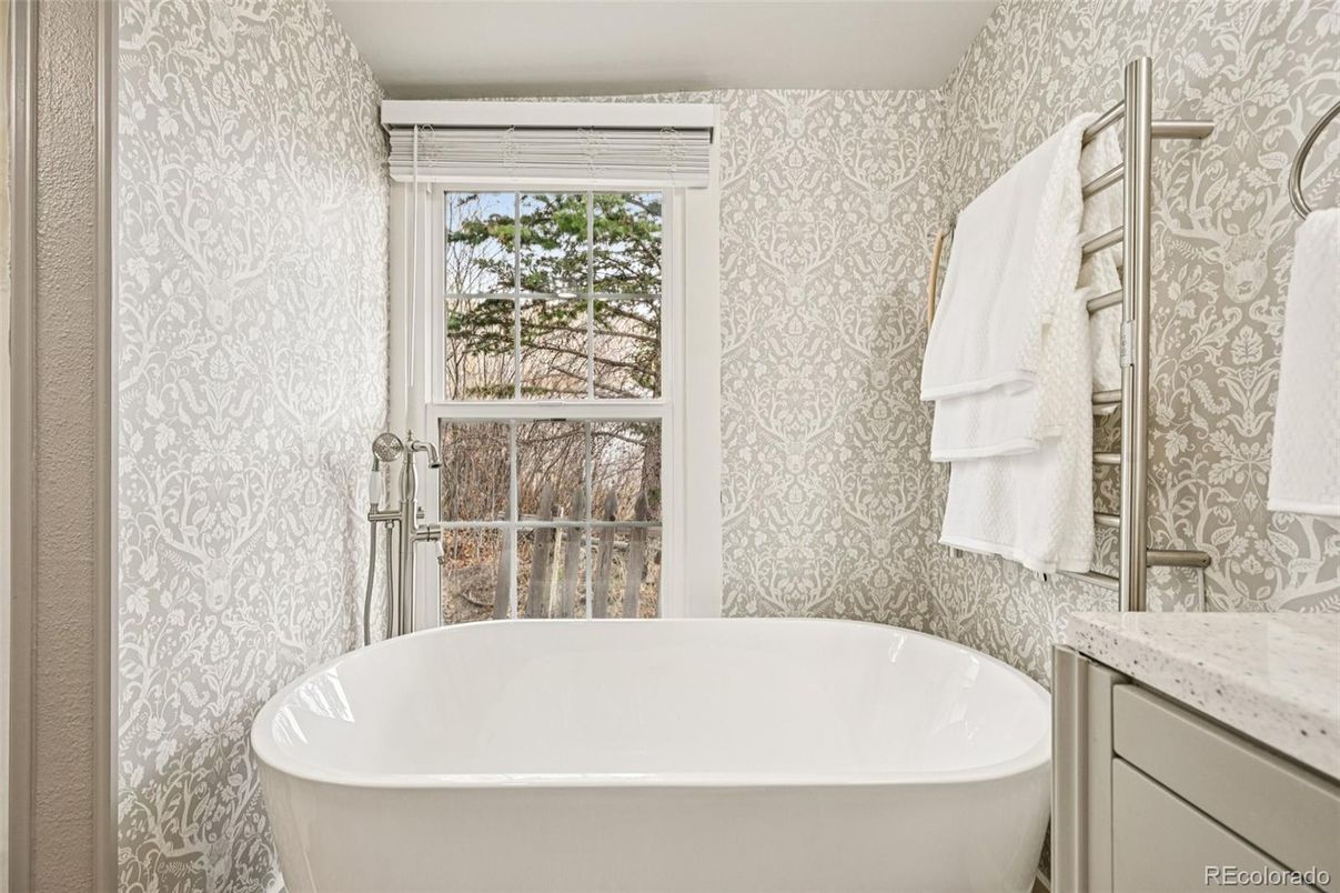 Bathroom, Free Standing Baths, Interior