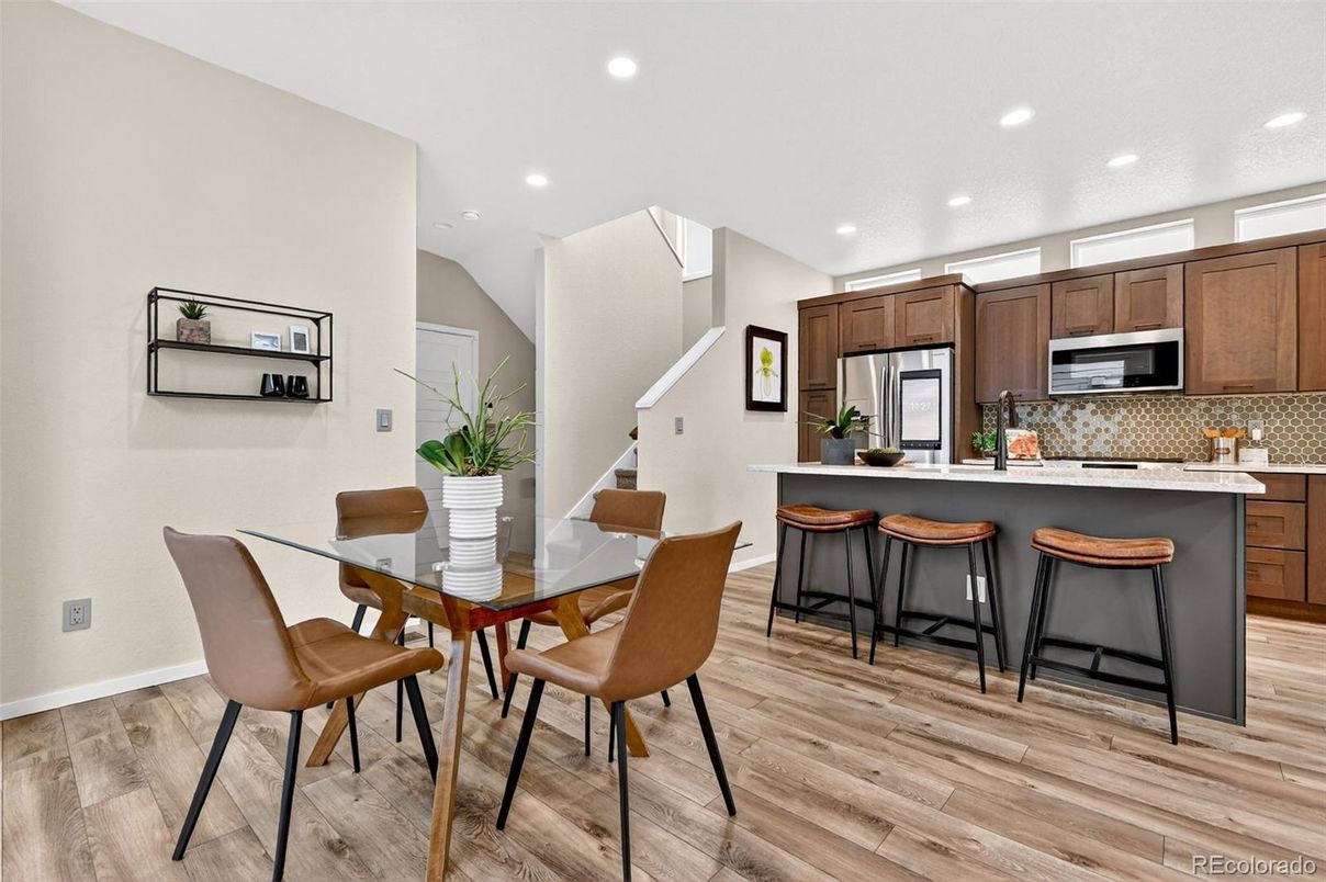 Dining room, Interior, Kitchen, Recessed Lighting, Wood Texture Flooring