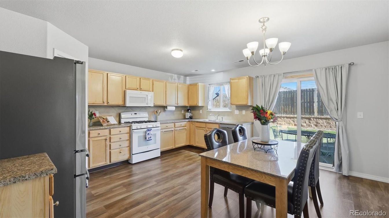 Chandelier, Dining room, Interior, Kitchen, Recessed Lighting, Wood Texture Flooring