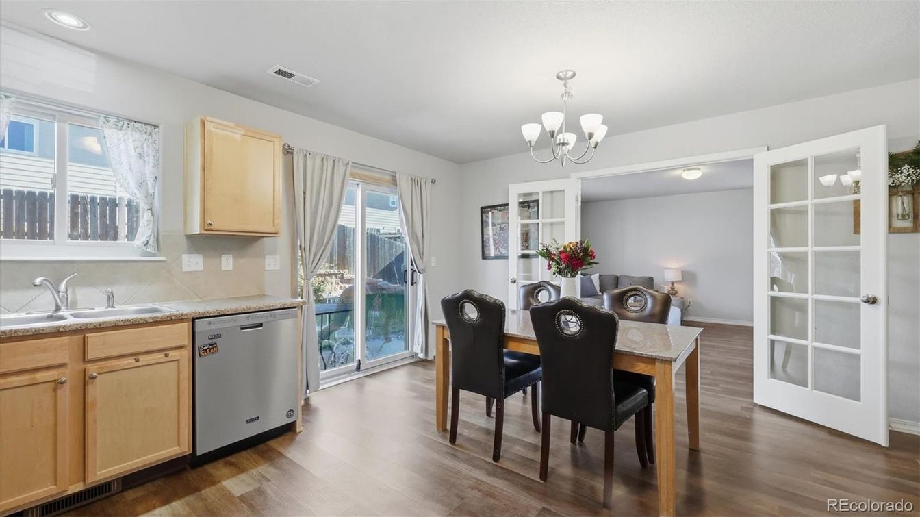 Chandelier, Dining room, Interior, Kitchen, Recessed Lighting, Wood Texture Flooring