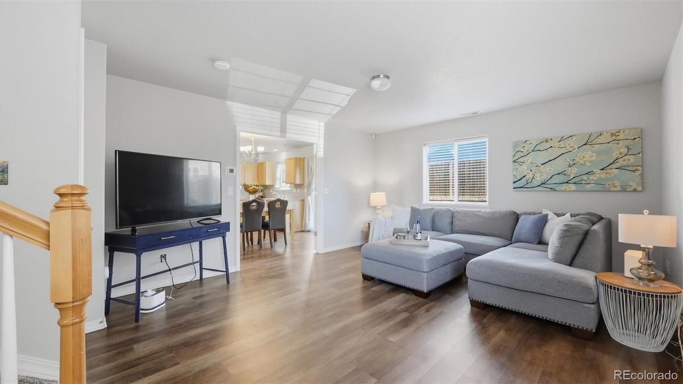 Chandelier, Dining room, Interior, Living room, Wood Texture Flooring
